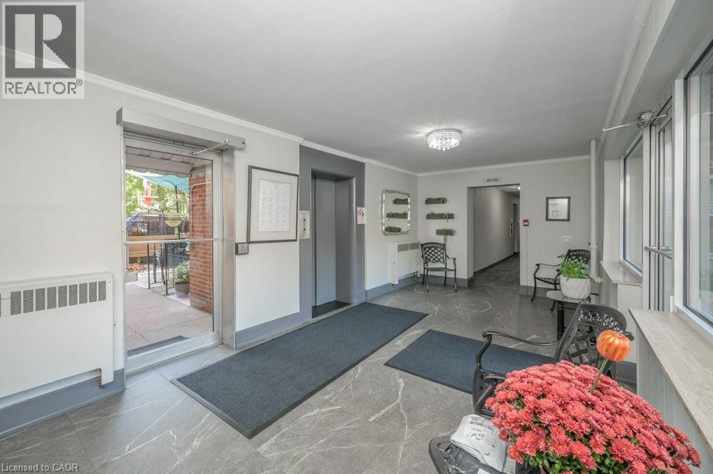 9 Grant Boulevard Unit# 201, Dundas, Ontario  L9H 4L5 - Photo 3 - 40816722