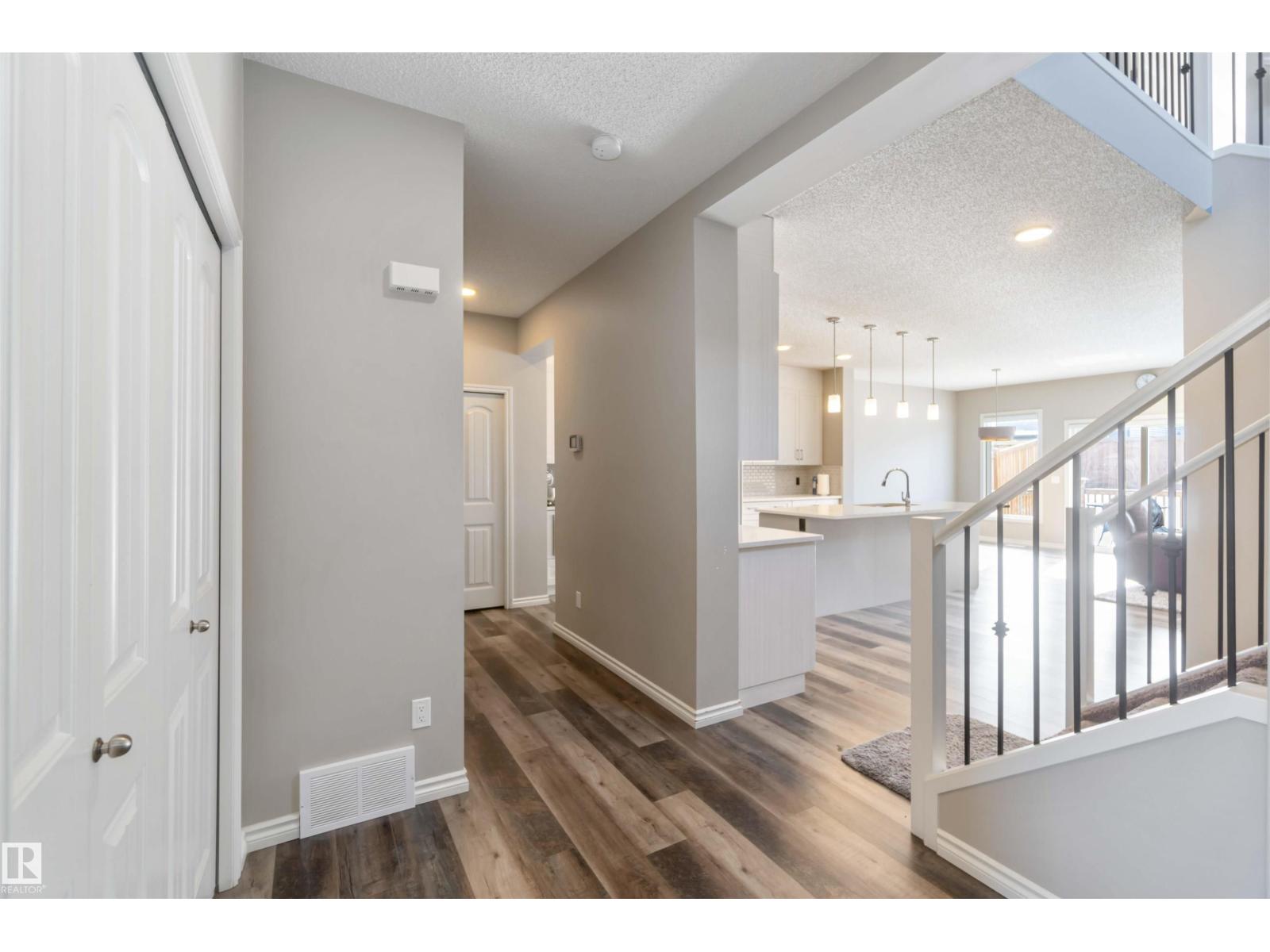 435 41 Av Nw, Edmonton, Alberta  T6T 2G2 - Photo 4 - E4477750