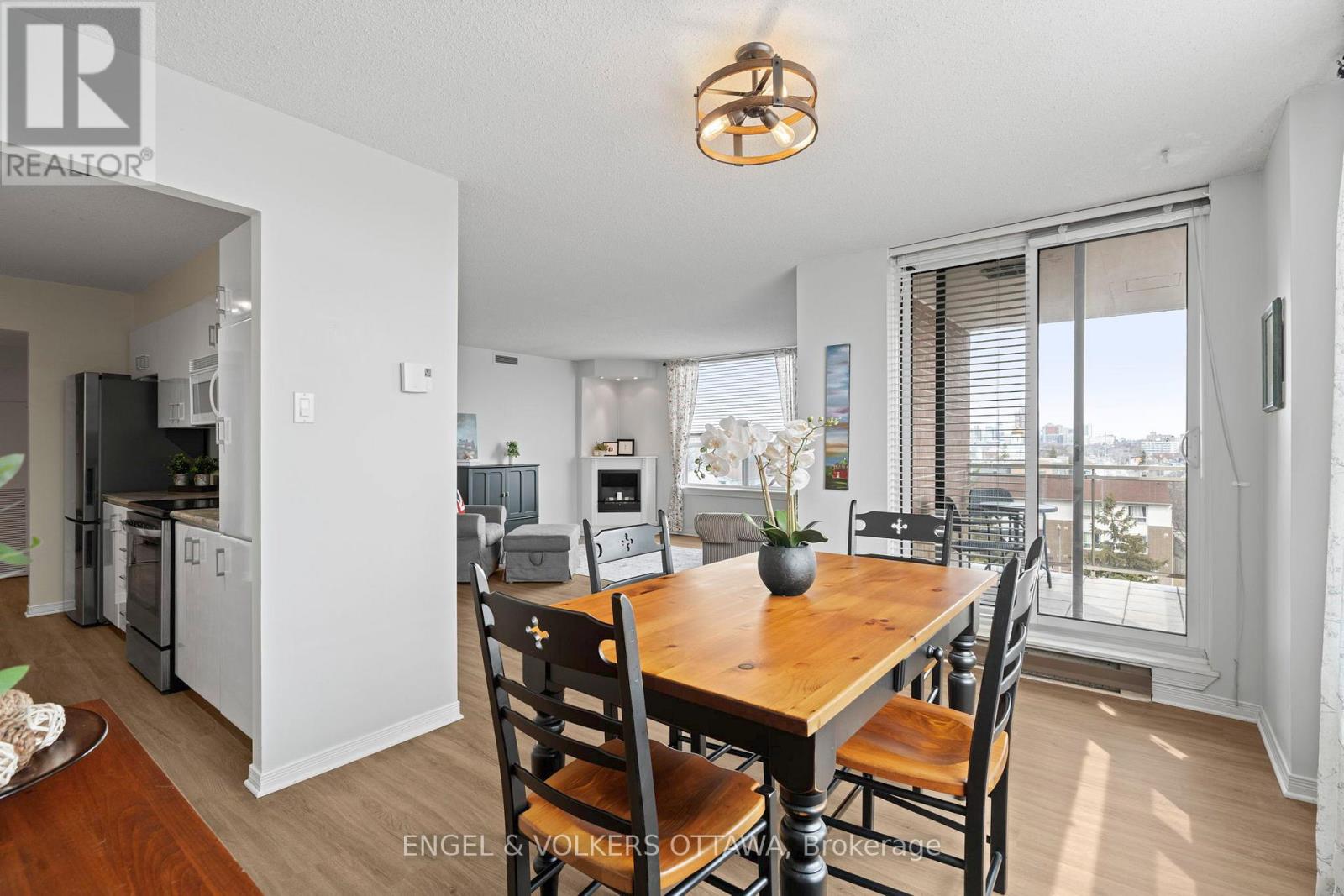 609 - 215 Parkdale Avenue, Ottawa, Ontario  K1Y 4T8 - Photo 11 - X12944956