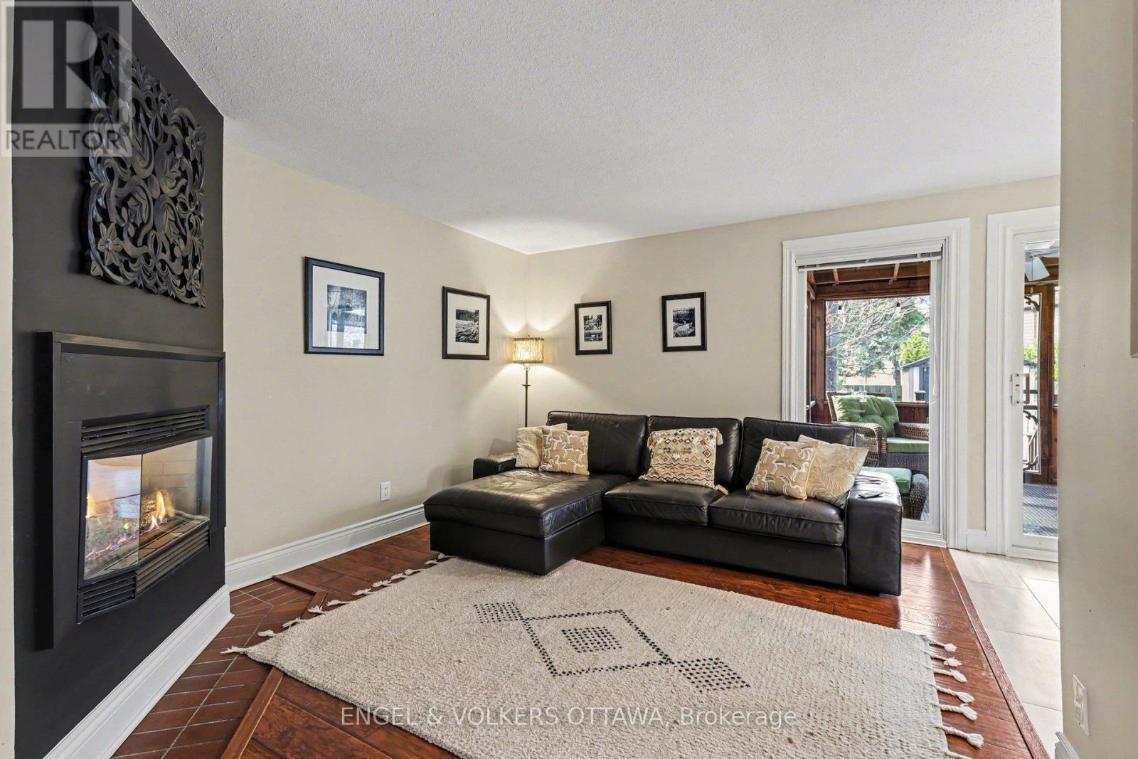 64 Malvern Drive, Ottawa, Ontario  K2J 1M1 - Photo 16 - X12945078