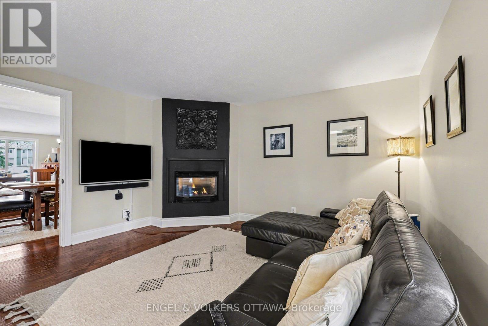 64 Malvern Drive, Ottawa, Ontario  K2J 1M1 - Photo 17 - X12945078