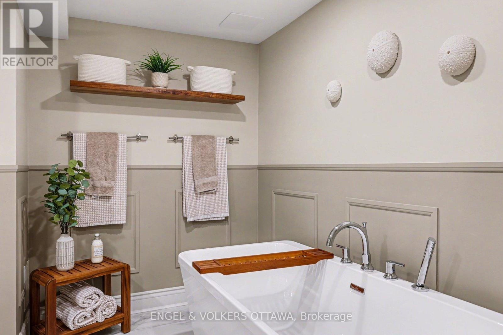 64 Malvern Drive, Ottawa, Ontario  K2J 1M1 - Photo 26 - X12945078