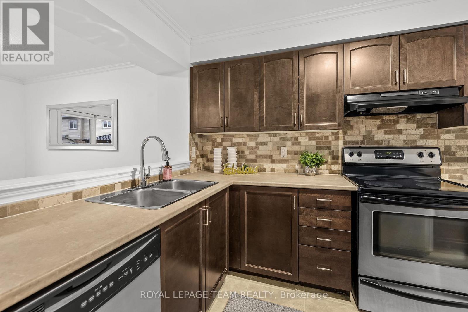 2751 Grand Canal Street, Ottawa, Ontario  K2J 0T1 - Photo 11 - X12945124