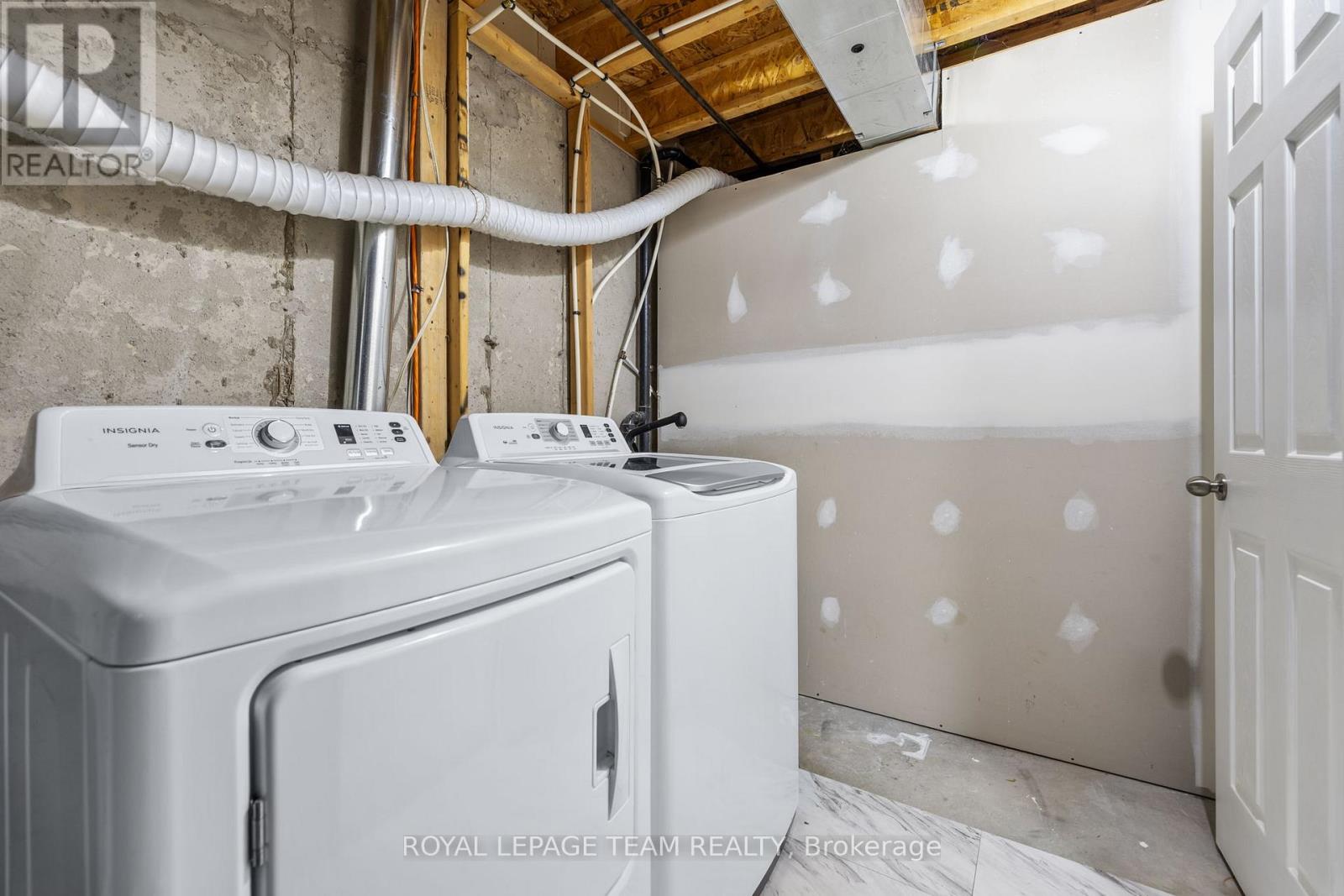 2751 Grand Canal Street, Ottawa, Ontario  K2J 0T1 - Photo 29 - X12945124