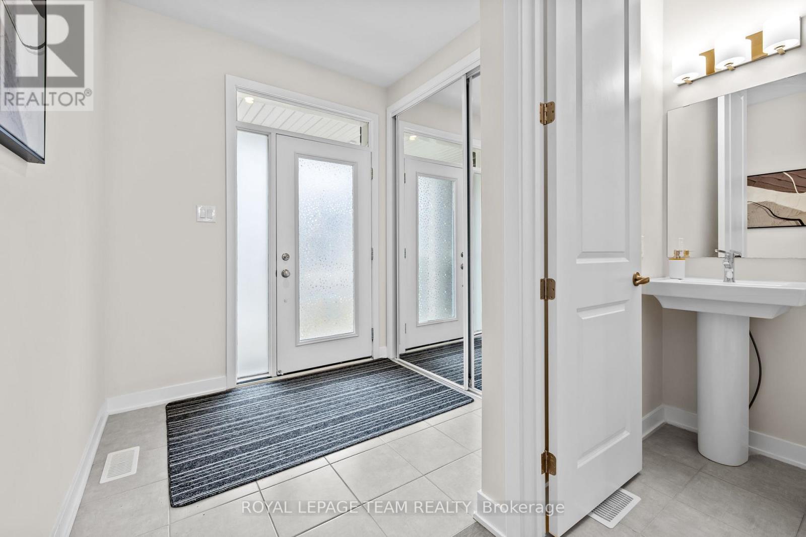 622 Terrier Circle, Ottawa, Ontario  K0A 2Z0 - Photo 2 - X12945126