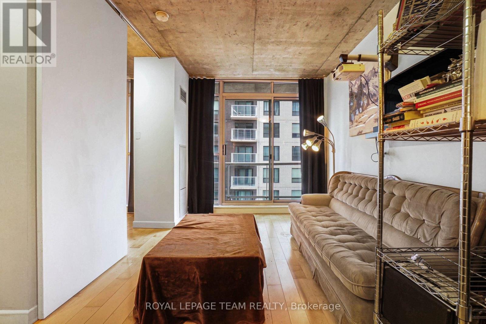 179 George Street N, Ottawa, Ontario  K1N 1J8 - Photo 3 - X12945152