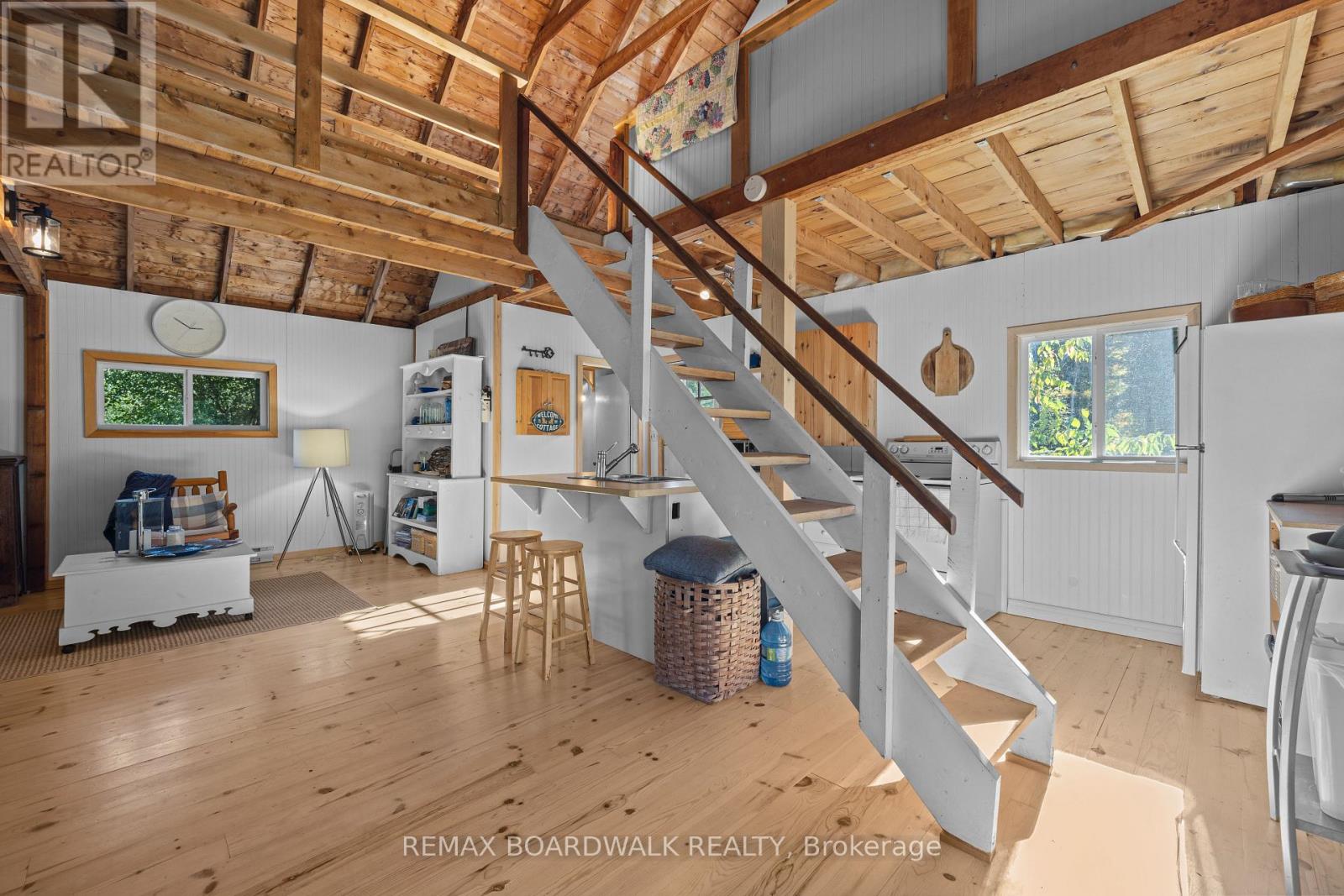 402 Mp4 Road, Rideau Lakes, Ontario  K0G 1V0 - Photo 13 - X12945194