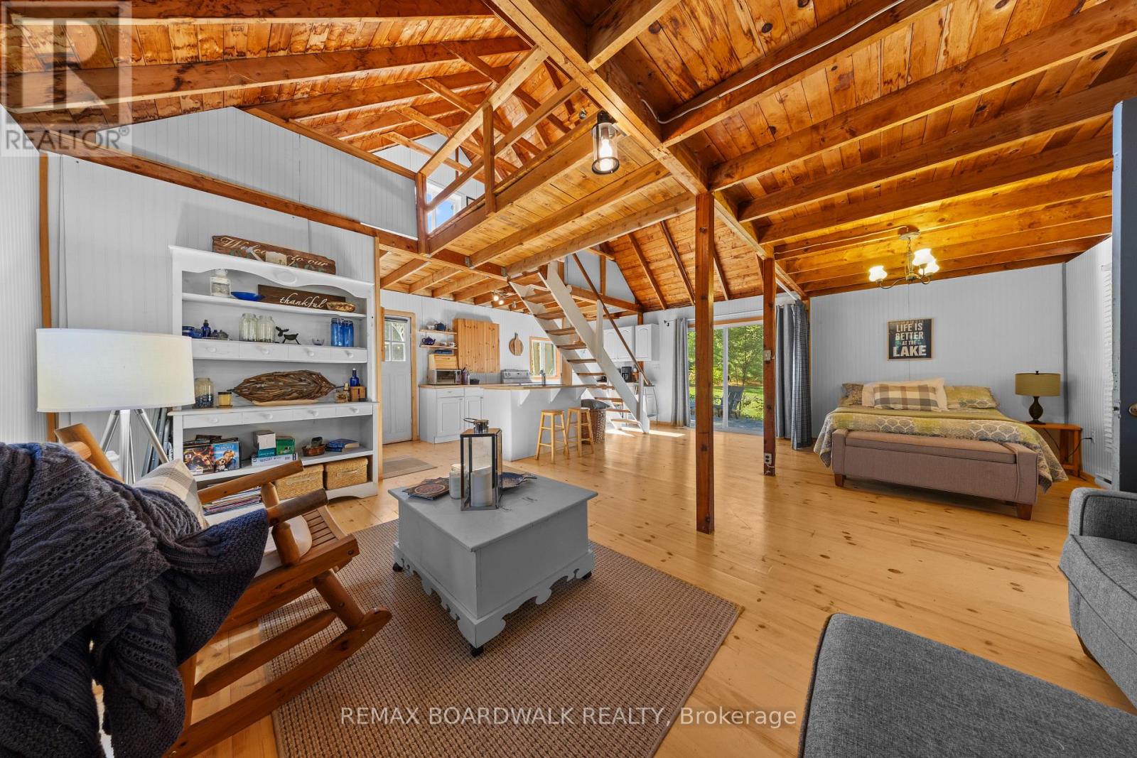 402 Mp4 Road, Rideau Lakes, Ontario  K0G 1V0 - Photo 5 - X12945194