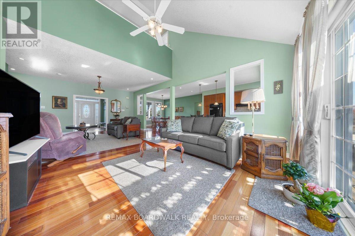 71 Horace Drive, Rideau Lakes, Ontario  K0G 1V0 - Photo 8 - X12945216