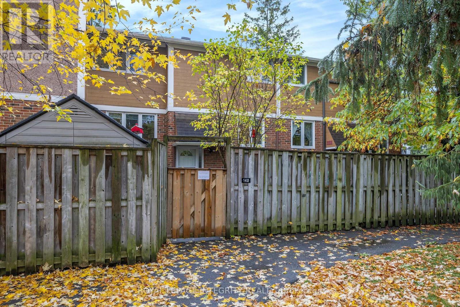 142 Salter Crescent, Ottawa, Ontario  K2K 1Y8 - Photo 3 - X12945272