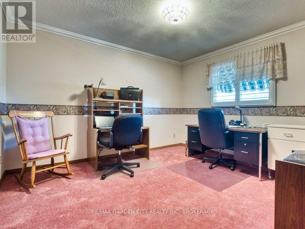 21 Bascary Crescent, St. Catharines (Rykert/vansickle), Ontario  L2S 3M7 - Photo 20 - X12945046