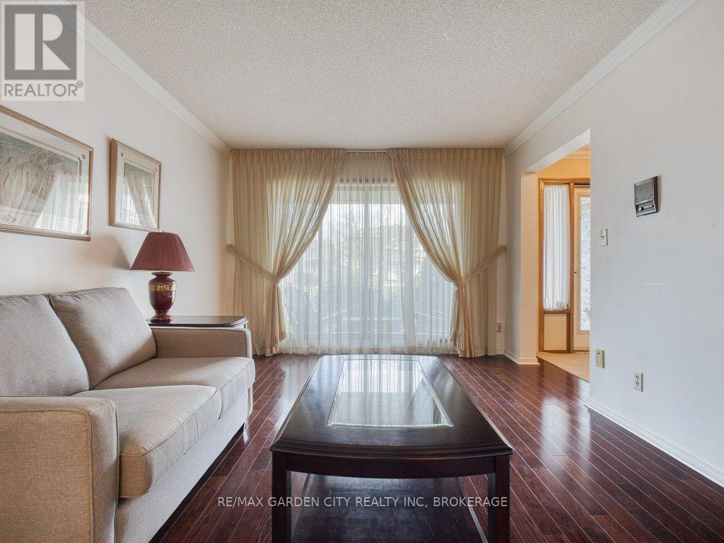 21 Bascary Crescent, St. Catharines (Rykert/vansickle), Ontario  L2S 3M7 - Photo 9 - X12945046