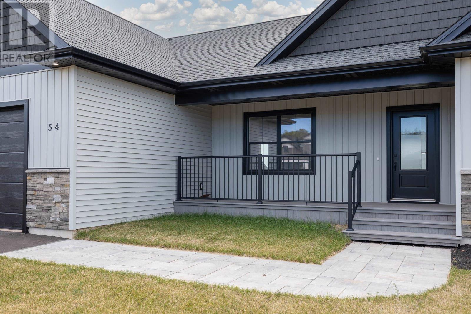 54 Alice Avenue, Charlottetown, Prince Edward Island  C1C 0V4 - Photo 3 - 202606033