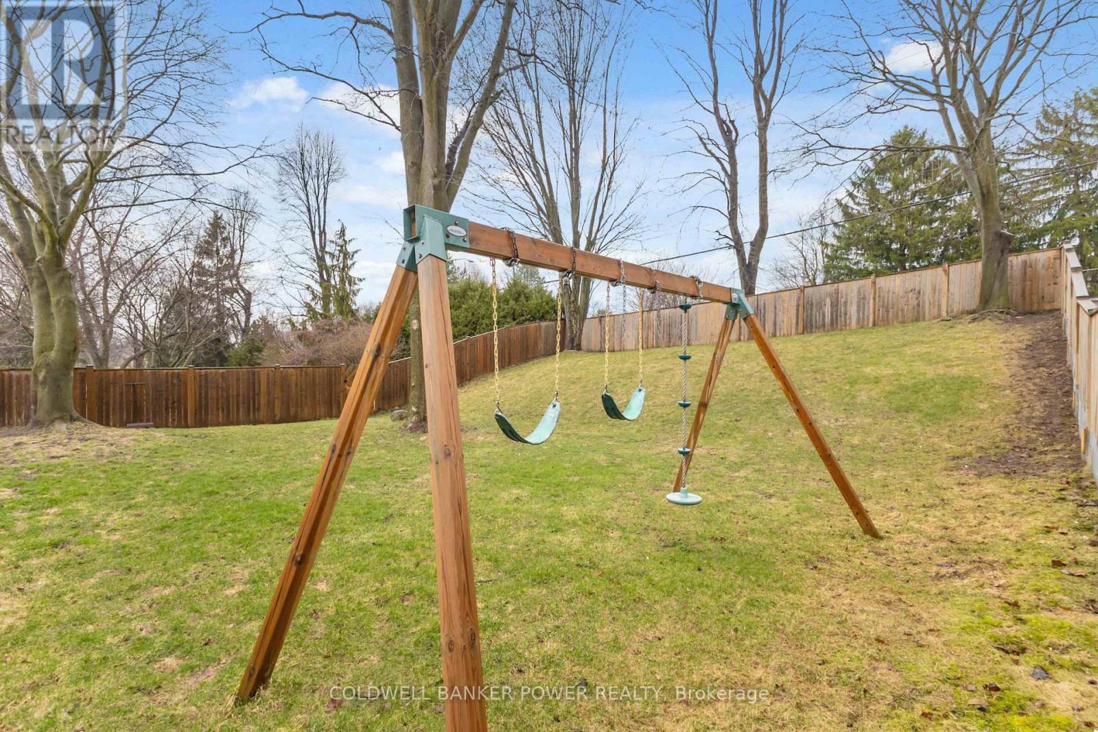 27 Foxcroft Crescent, London South, Ontario  N6K 3A3 - Photo 45 - X12862742