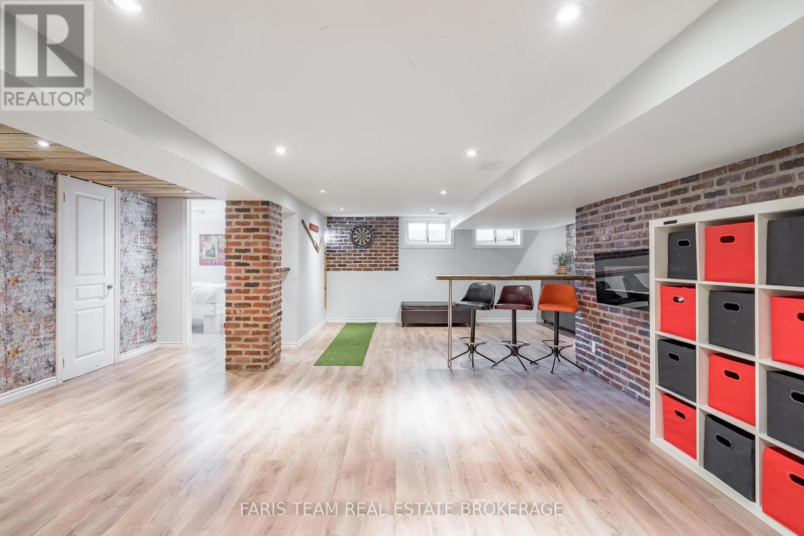 1074 Lafontaine Road, Penetanguishene, Ontario  L9M 1P9 - Photo 30 - S12565484