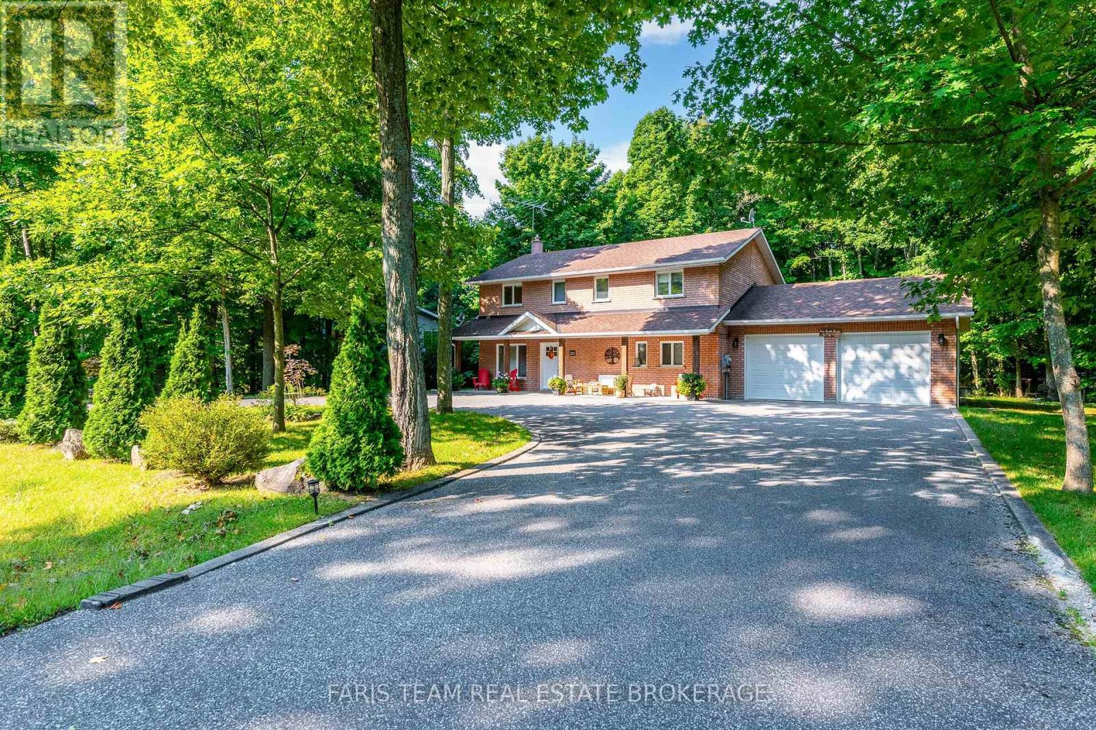 100 DESROCHES TRAIL, Tiny, Ontario