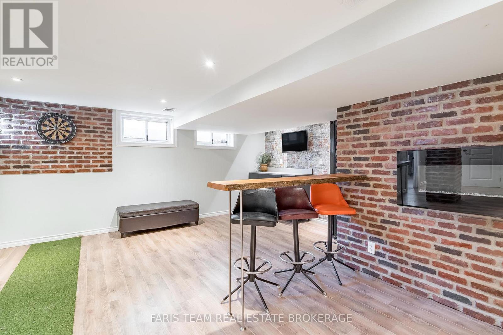 1074 Lafontaine Road, Penetanguishene, Ontario  L9M 1P9 - Photo 31 - S12565484