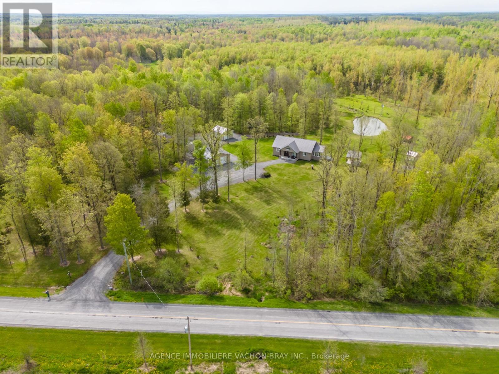 18668 Concession 2 Road, North Glengarry, Ontario  K0C 1B0 - Photo 35 - X12371696