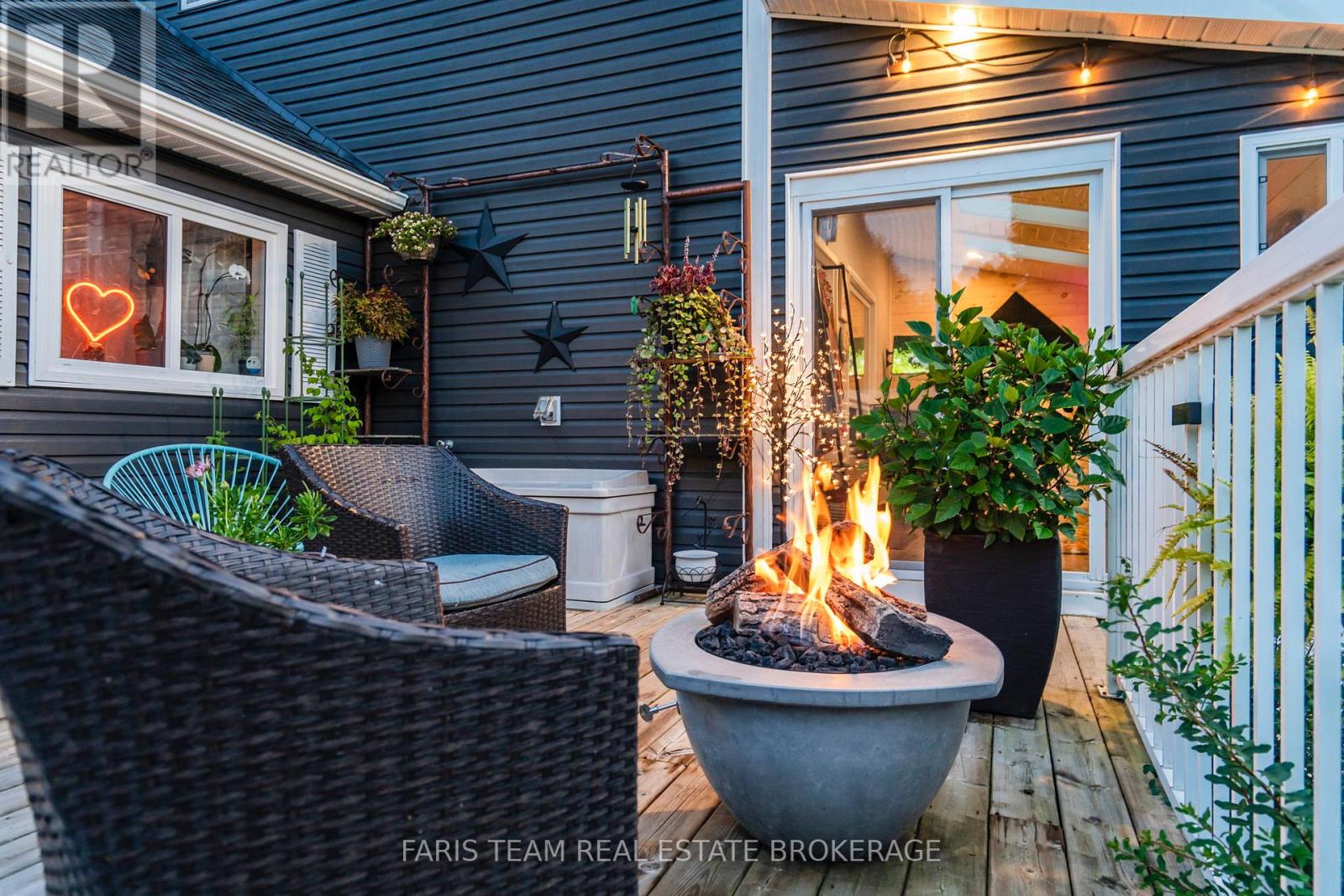 83 King Road, Tay, Ontario  L0K 2C0 - Photo 4 - S12741930