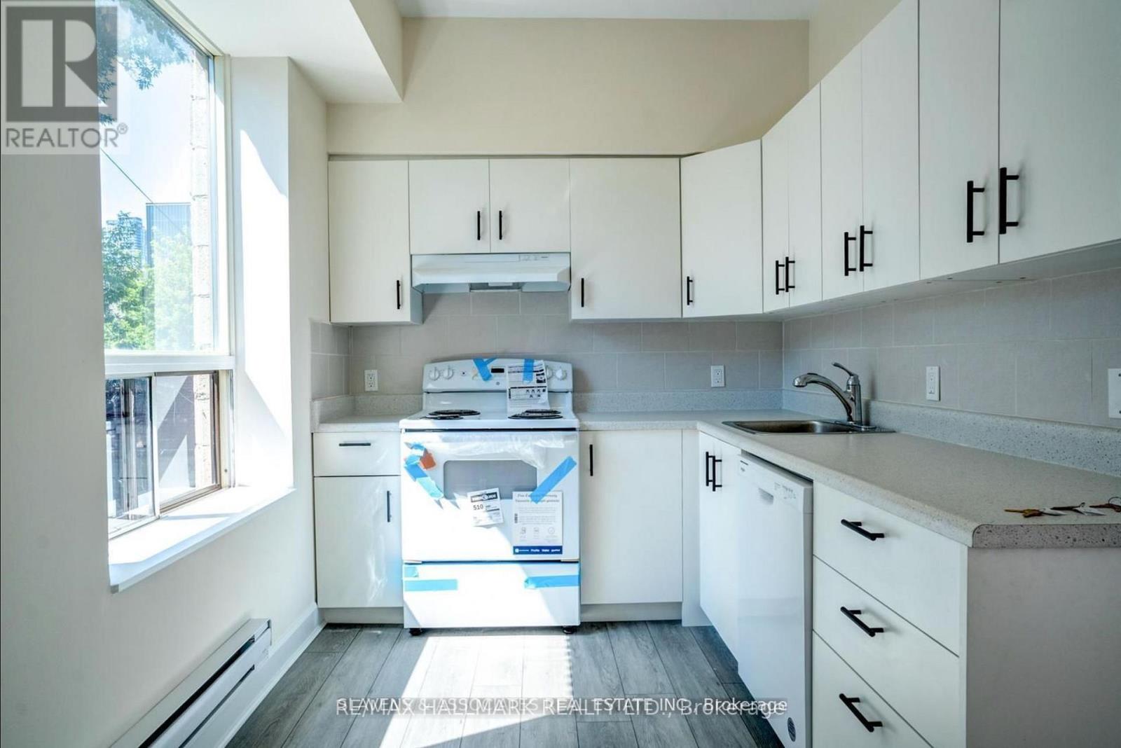 1 - 420 Parliament Street, Toronto, Ontario  M5A 3A2 - Photo 3 - C12944906