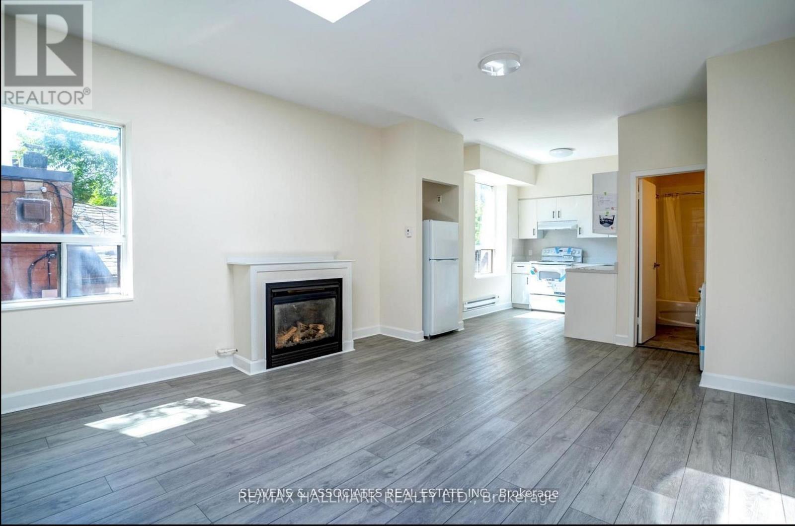 1 - 420 Parliament Street, Toronto, Ontario  M5A 3A2 - Photo 4 - C12944906