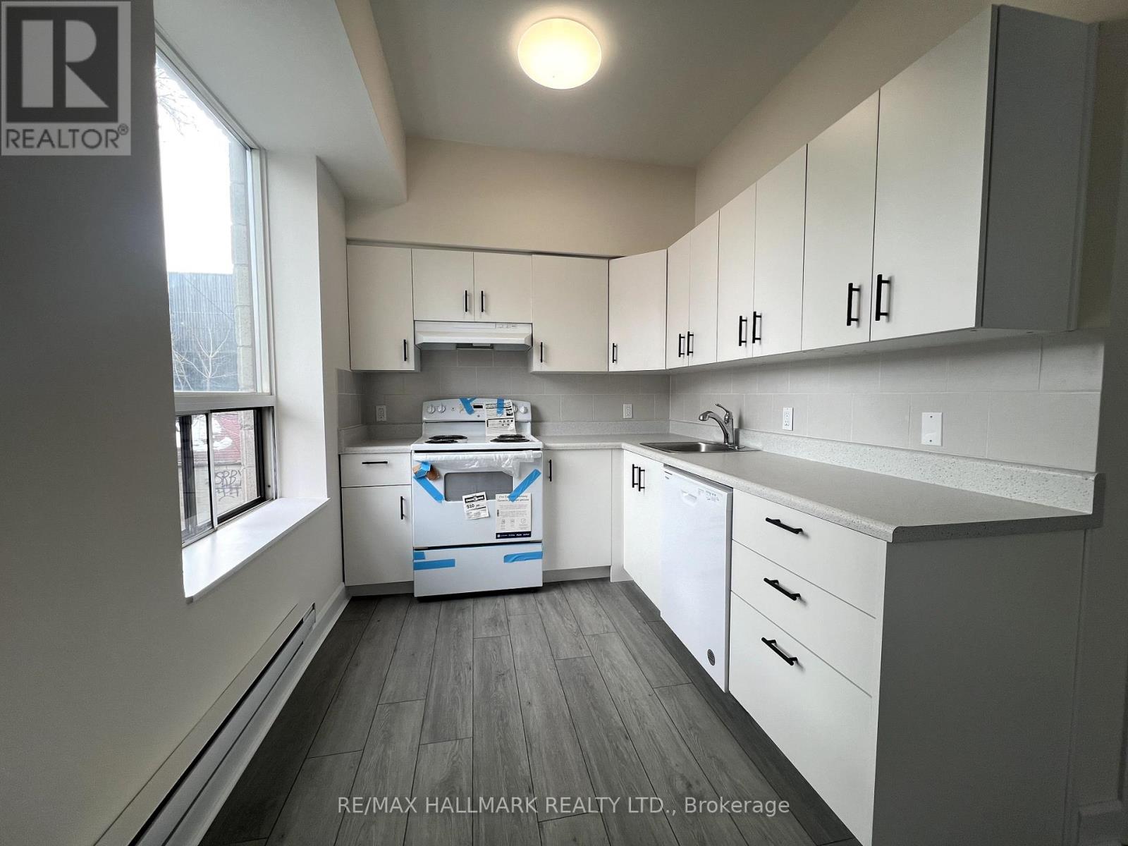 1 - 420 Parliament Street, Toronto, Ontario  M5A 3A2 - Photo 6 - C12944906