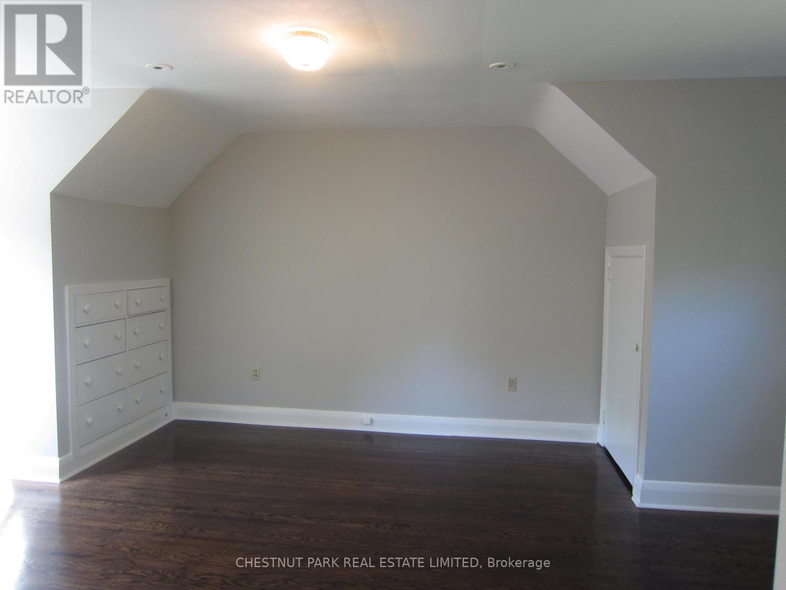 180 Strathgowan Avenue, Toronto, Ontario  M4N 1C3 - Photo 17 - C12944986