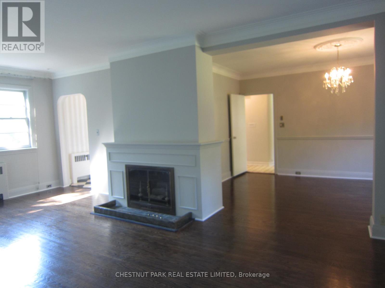 180 Strathgowan Avenue, Toronto, Ontario  M4N 1C3 - Photo 5 - C12944986