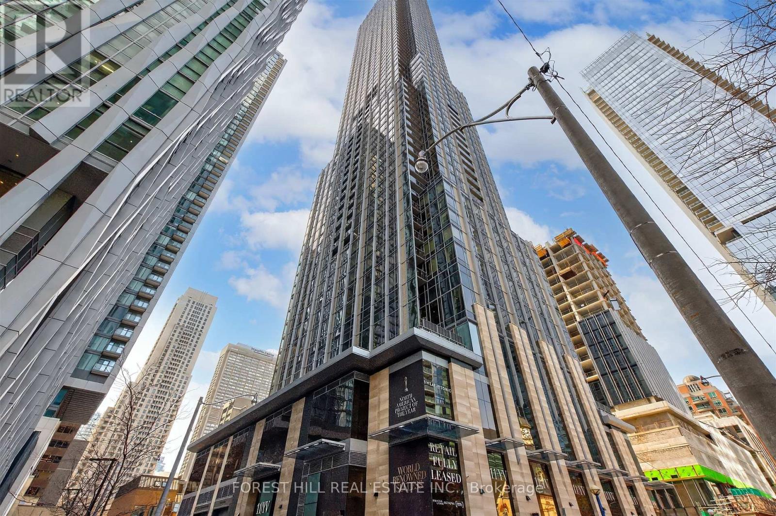 PH02 - 11 YORKVILLE AVENUE Toronto (Annex), ON M4W 0B7