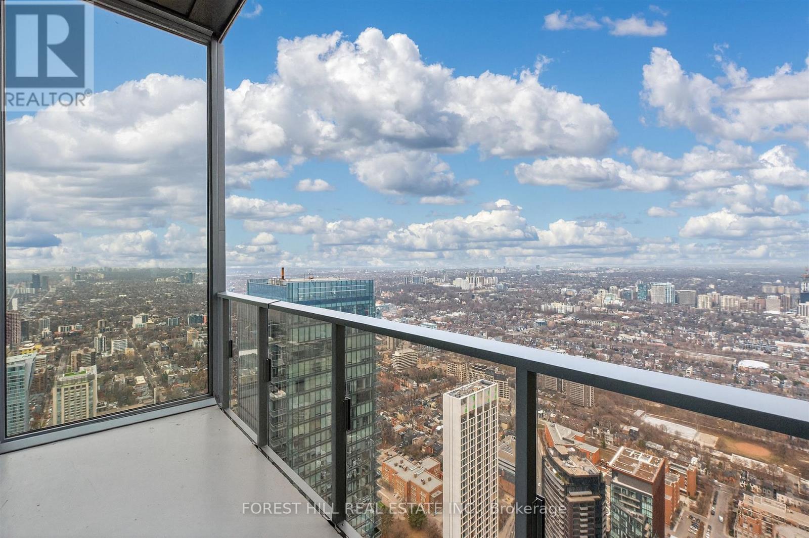 PH02 - 11 YORKVILLE AVENUE Toronto (Annex), ON M4W 0B7