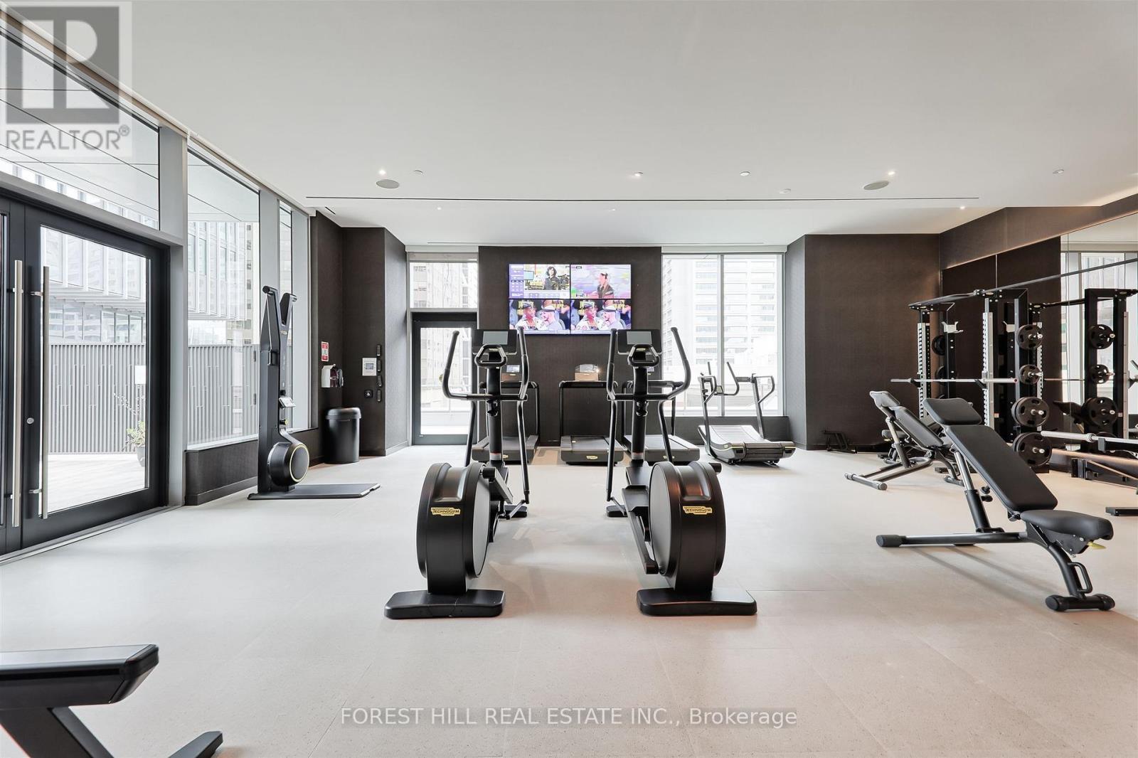 PH02 - 11 YORKVILLE AVENUE Toronto (Annex), ON M4W 0B7