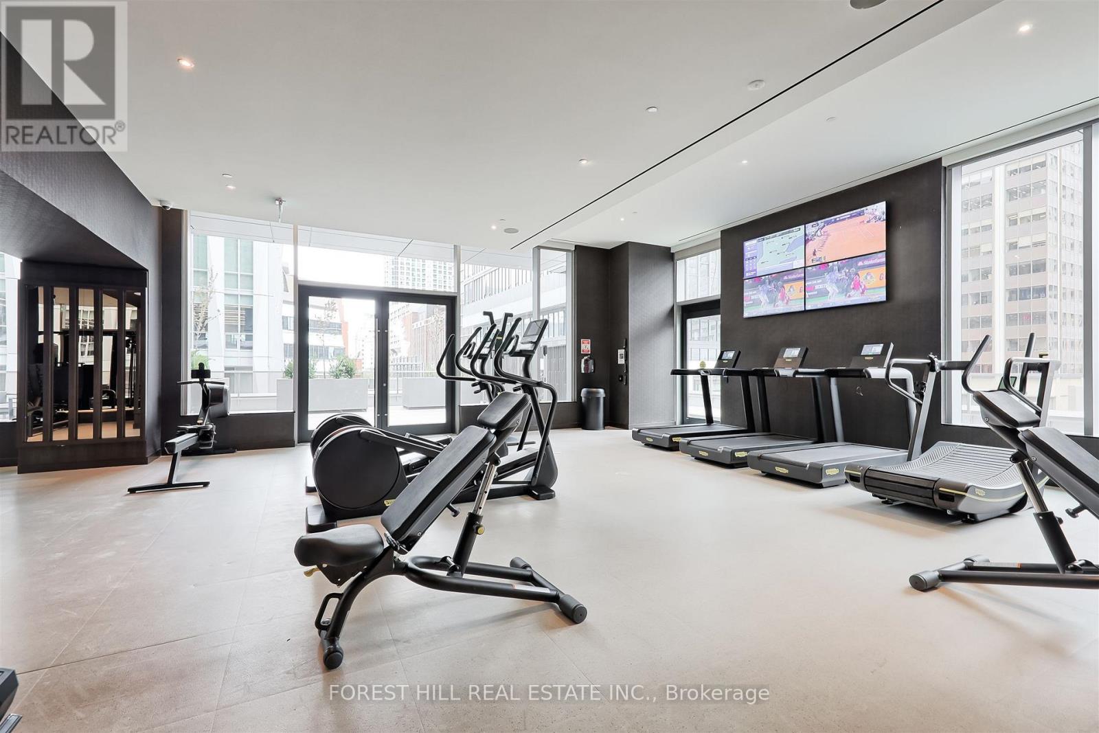 PH02 - 11 YORKVILLE AVENUE Toronto (Annex), ON M4W 0B7