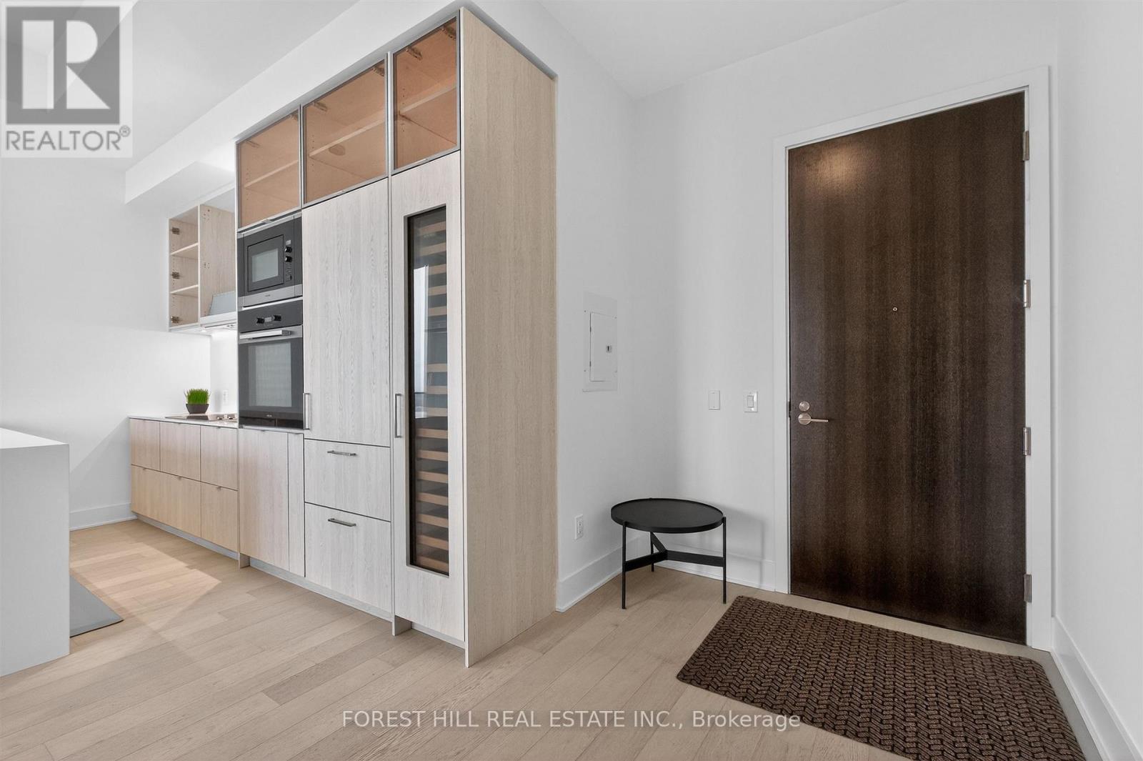 PH02 - 11 YORKVILLE AVENUE Toronto (Annex), ON M4W 0B7