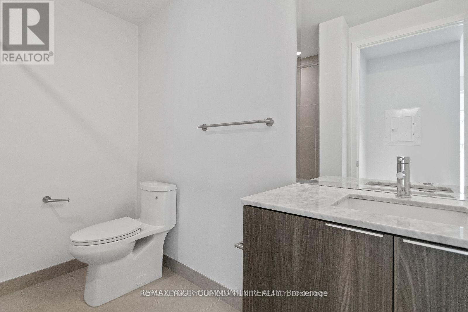 222 - 15 Queens Quay E, Toronto, Ontario  M5E 0A5 - Photo 14 - C12945034