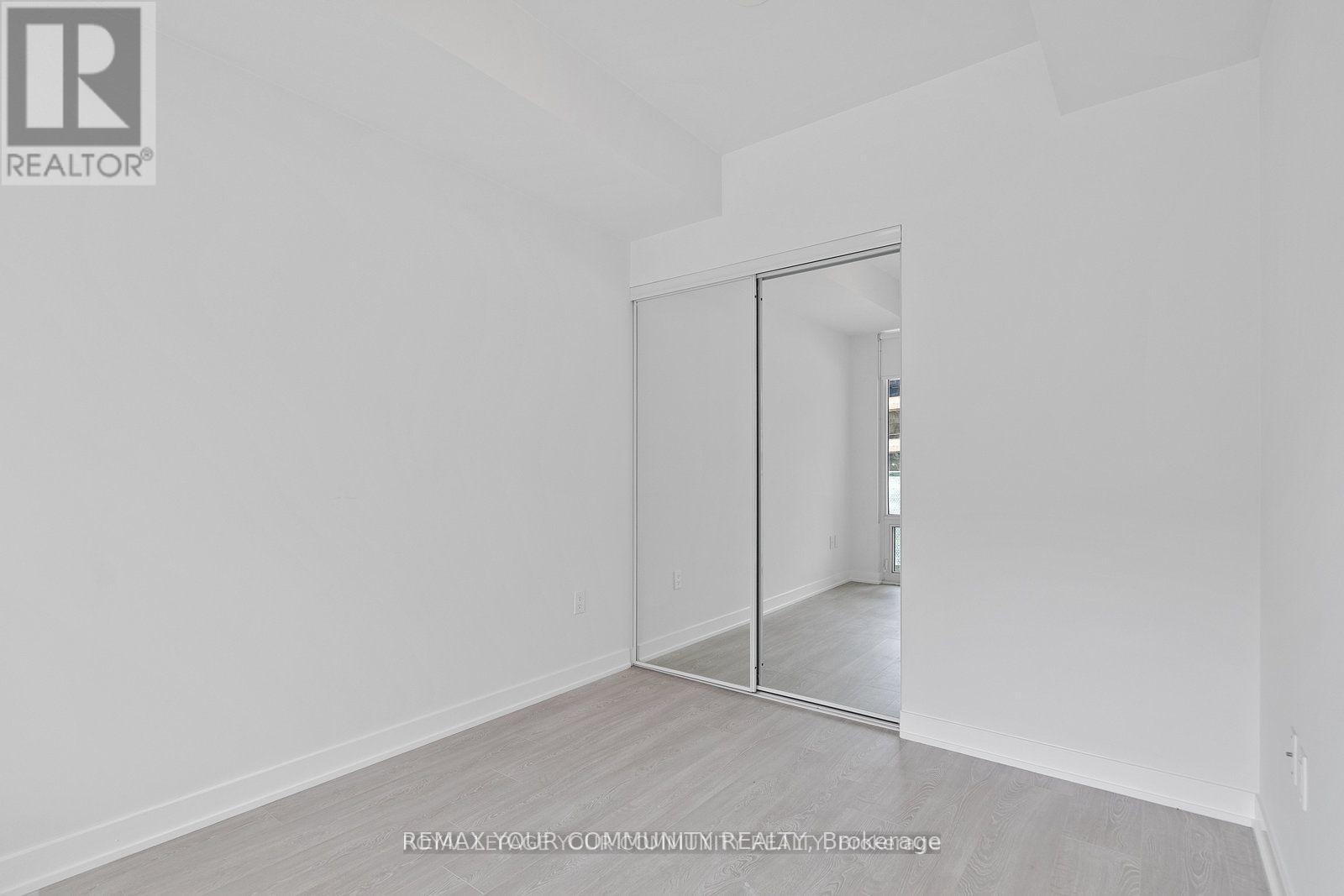 222 - 15 Queens Quay E, Toronto, Ontario  M5E 0A5 - Photo 16 - C12945034