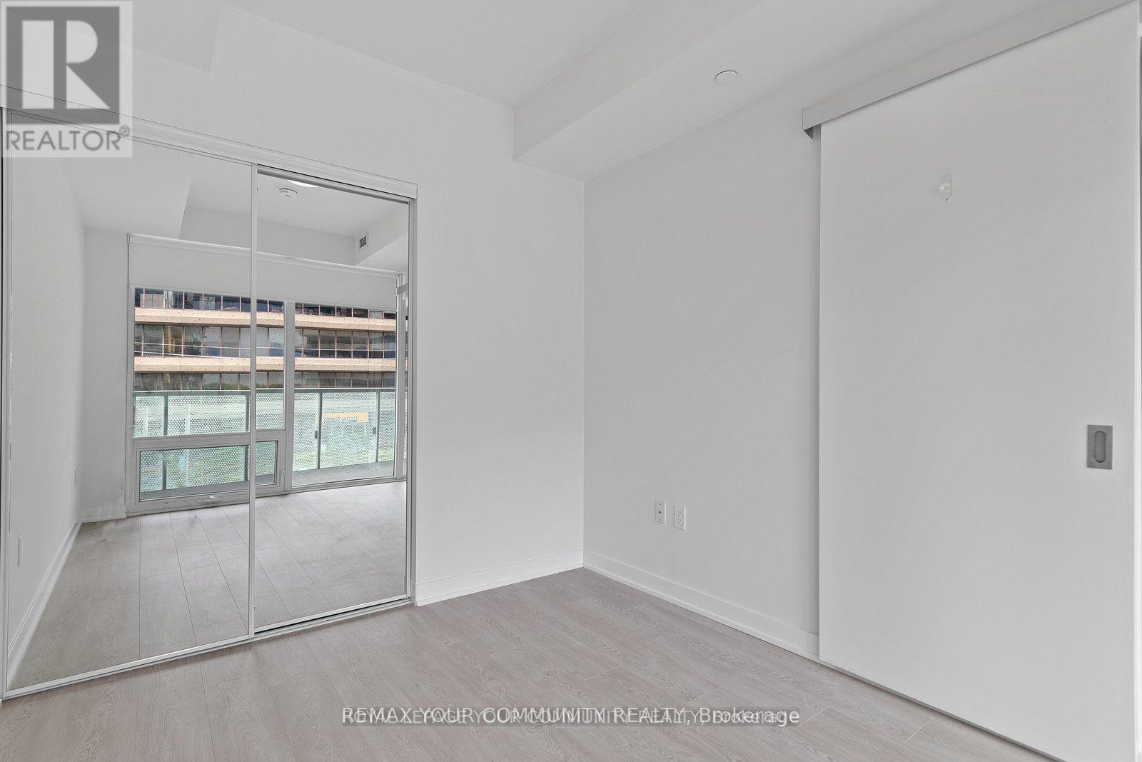 222 - 15 Queens Quay E, Toronto, Ontario  M5E 0A5 - Photo 17 - C12945034