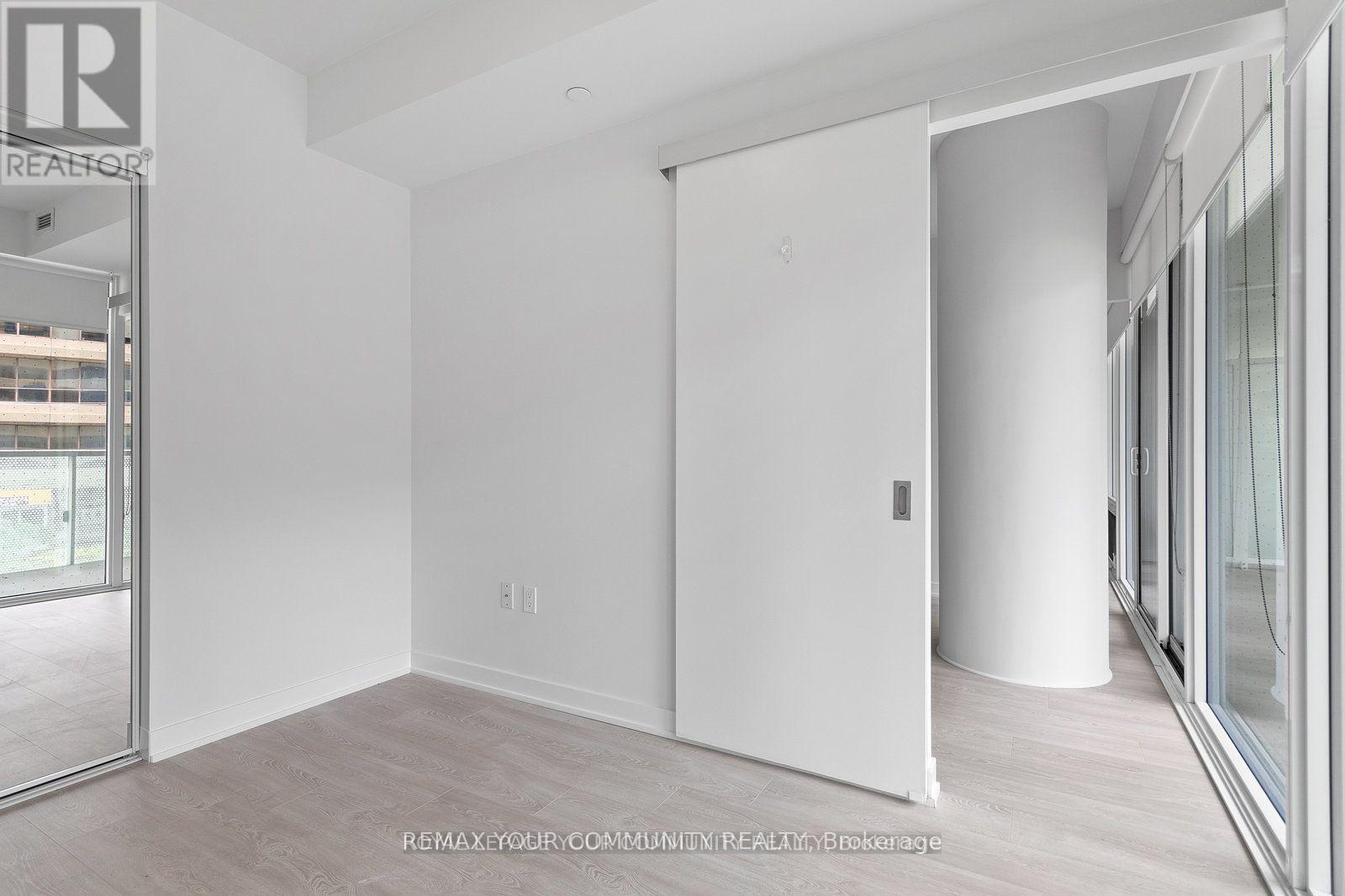 222 - 15 Queens Quay E, Toronto, Ontario  M5E 0A5 - Photo 18 - C12945034