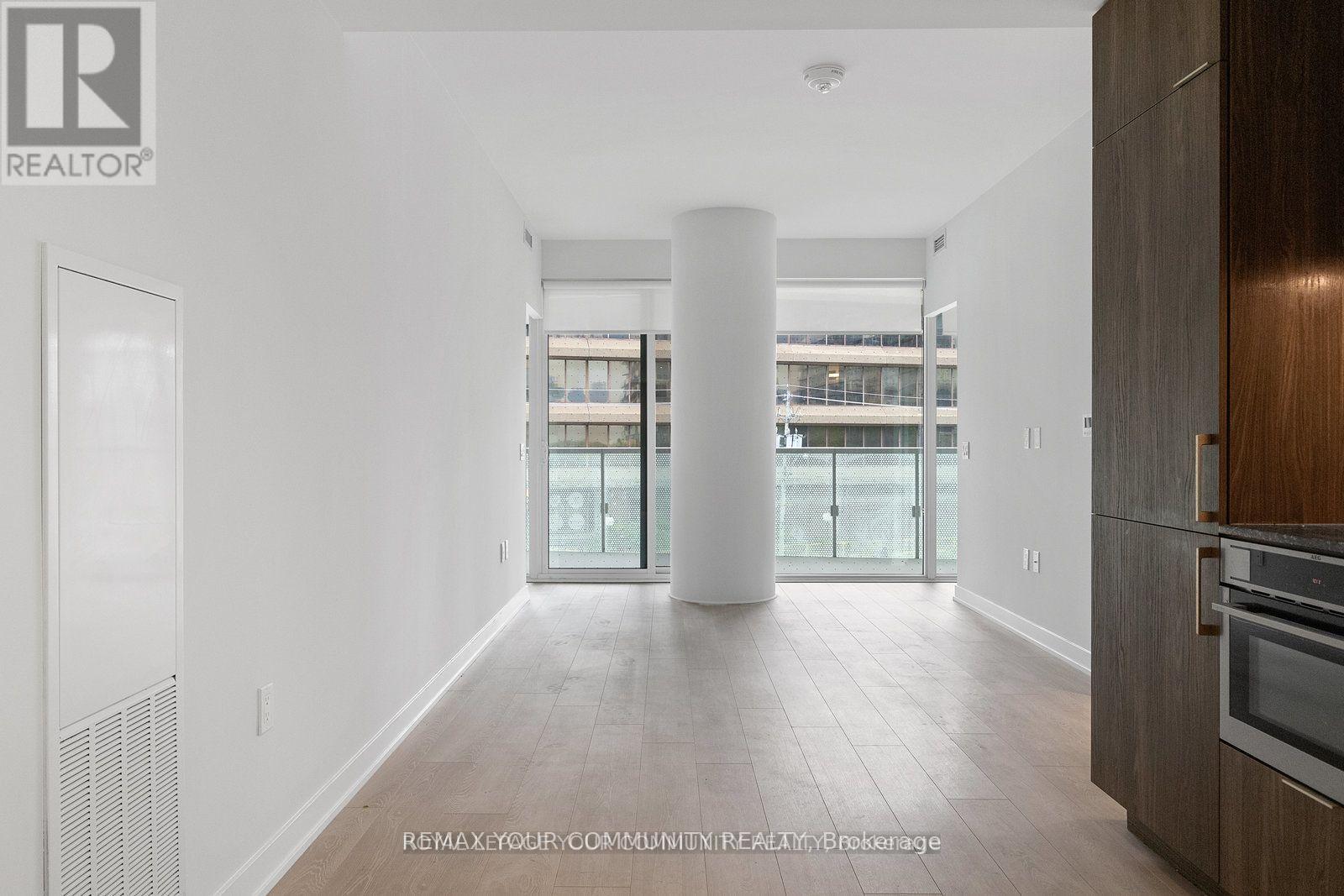 222 - 15 Queens Quay E, Toronto, Ontario  M5E 0A5 - Photo 2 - C12945034