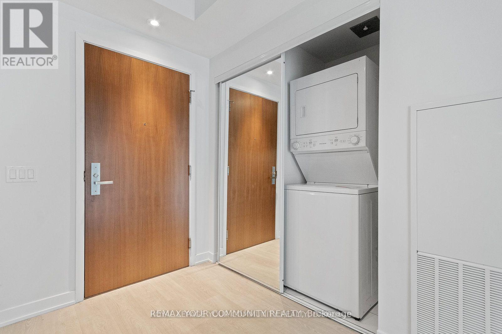 222 - 15 Queens Quay E, Toronto, Ontario  M5E 0A5 - Photo 27 - C12945034