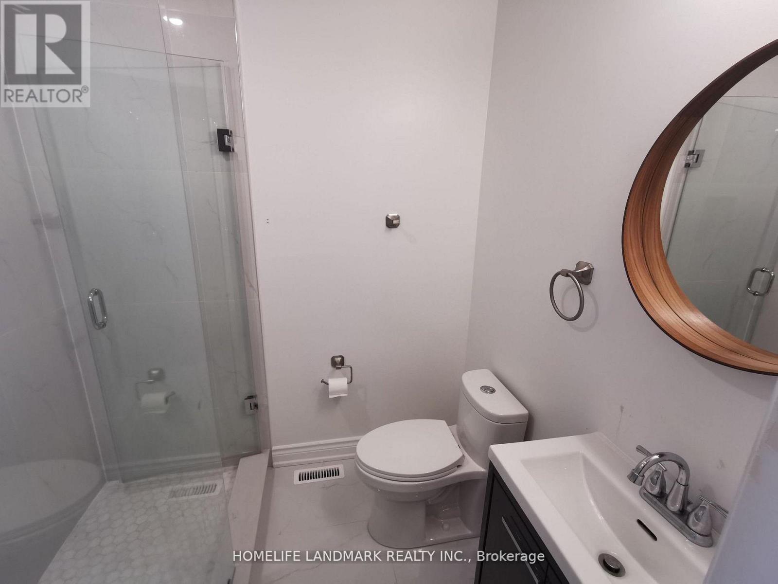 Middle - 84 Harrington Crescent, Toronto, Ontario  M2M 2Y5 - Photo 5 - C12945096