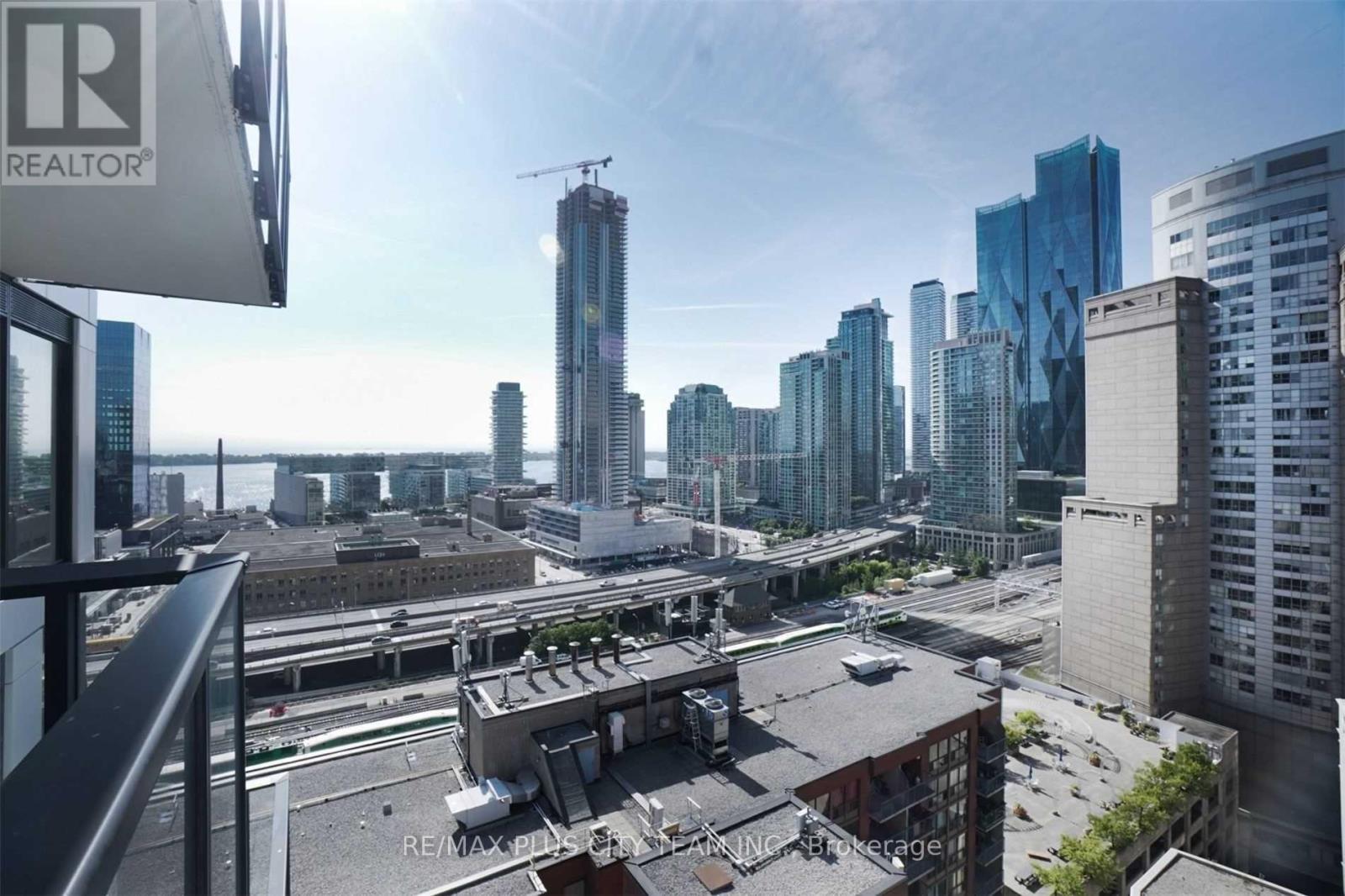 1905 - 2a Church Street, Toronto, Ontario  M5E 0E1 - Photo 20 - C12945112