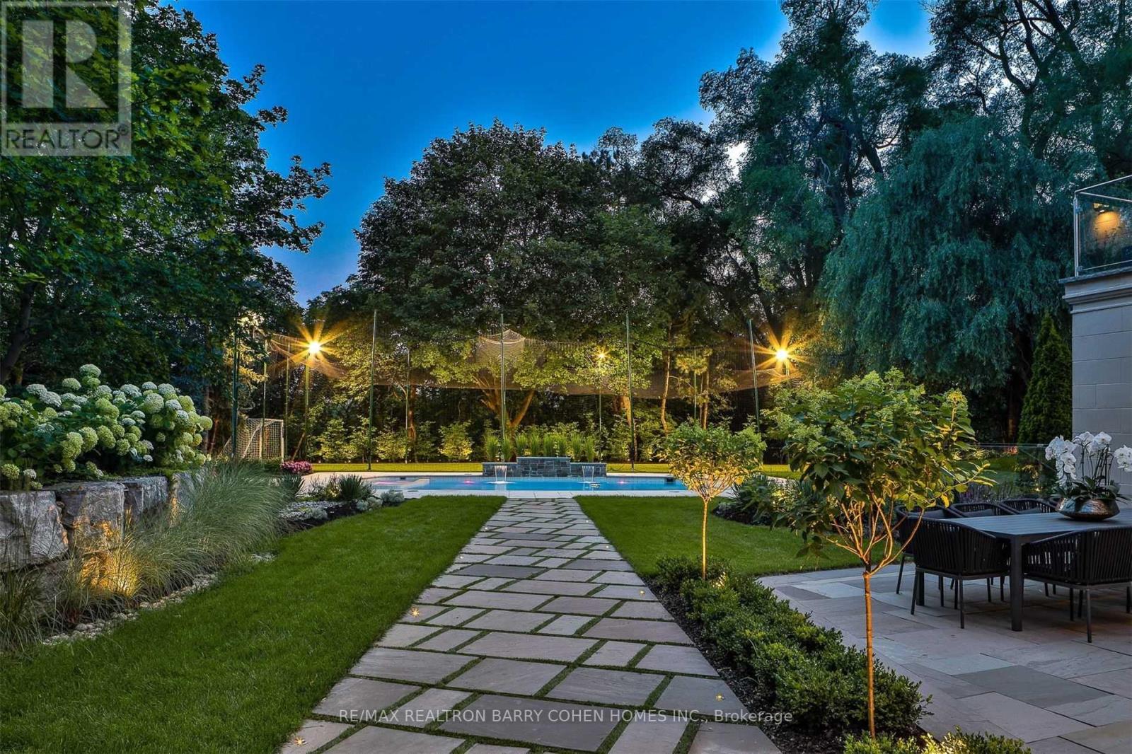 382 Old Yonge Street, Toronto, Ontario  M2P 1R4 - Photo 11 - C12945142