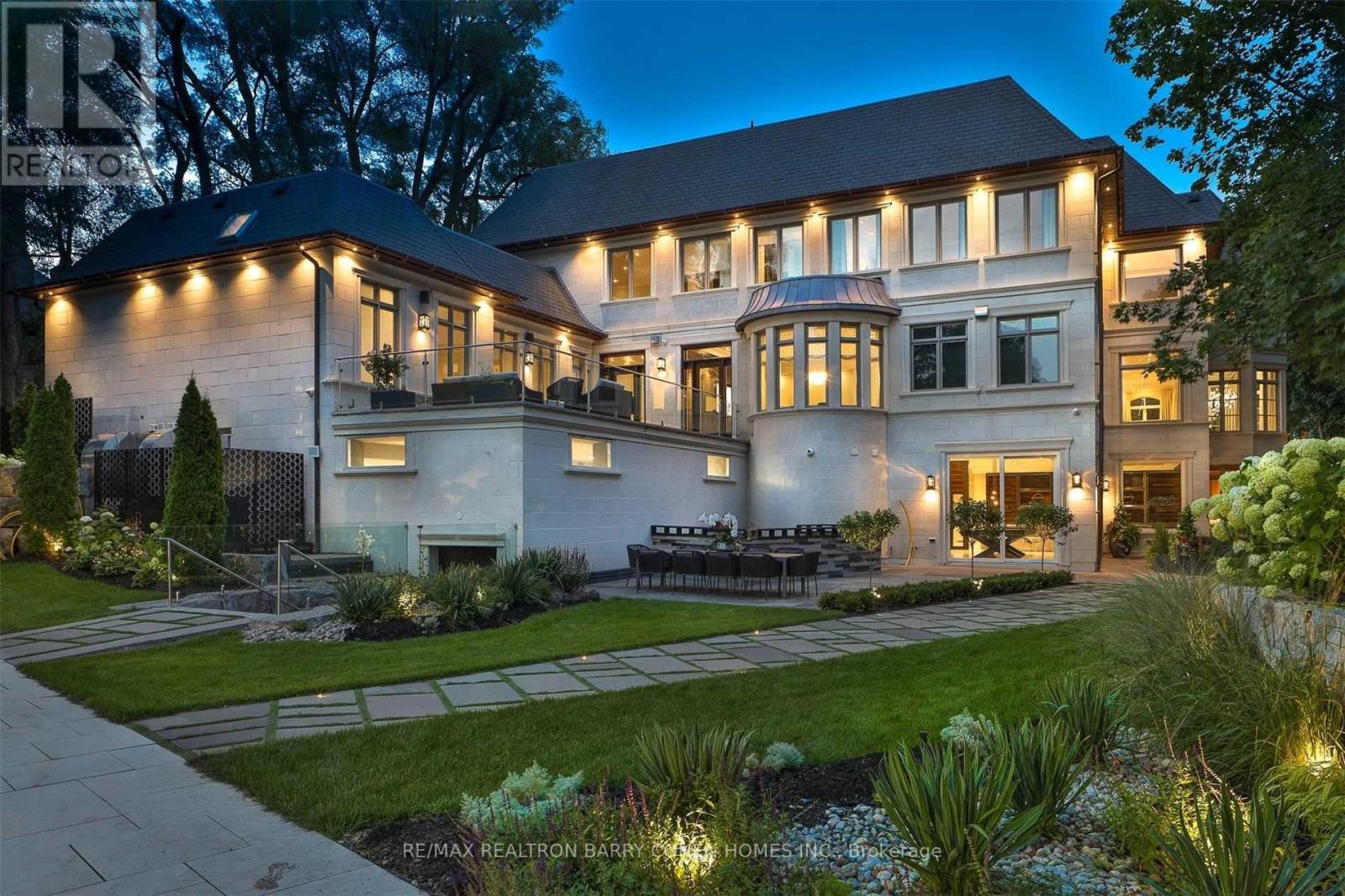 382 Old Yonge Street, Toronto, Ontario  M2P 1R4 - Photo 4 - C12945142