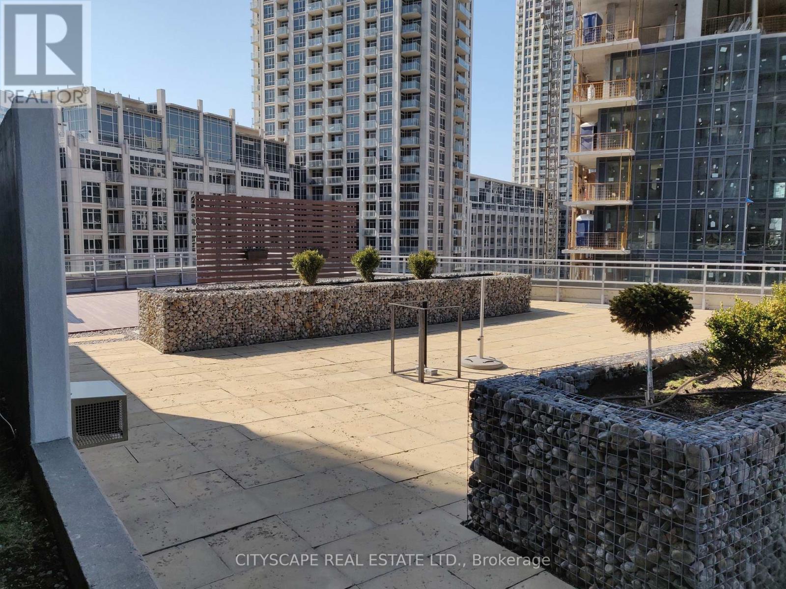 301 - 15 Bruyeres Mews, Toronto, Ontario  M5V 0A7 - Photo 7 - C12945188