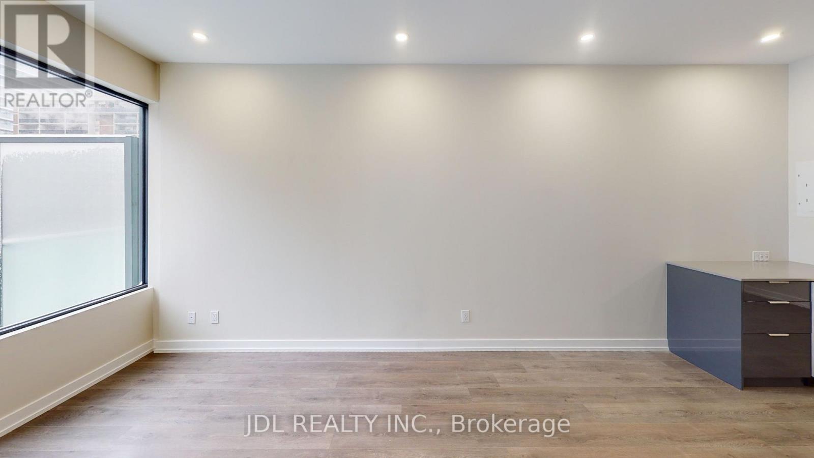 703 - 161 Roehampton Avenue, Toronto, Ontario  M4P 0C8 - Photo 6 - C12945218