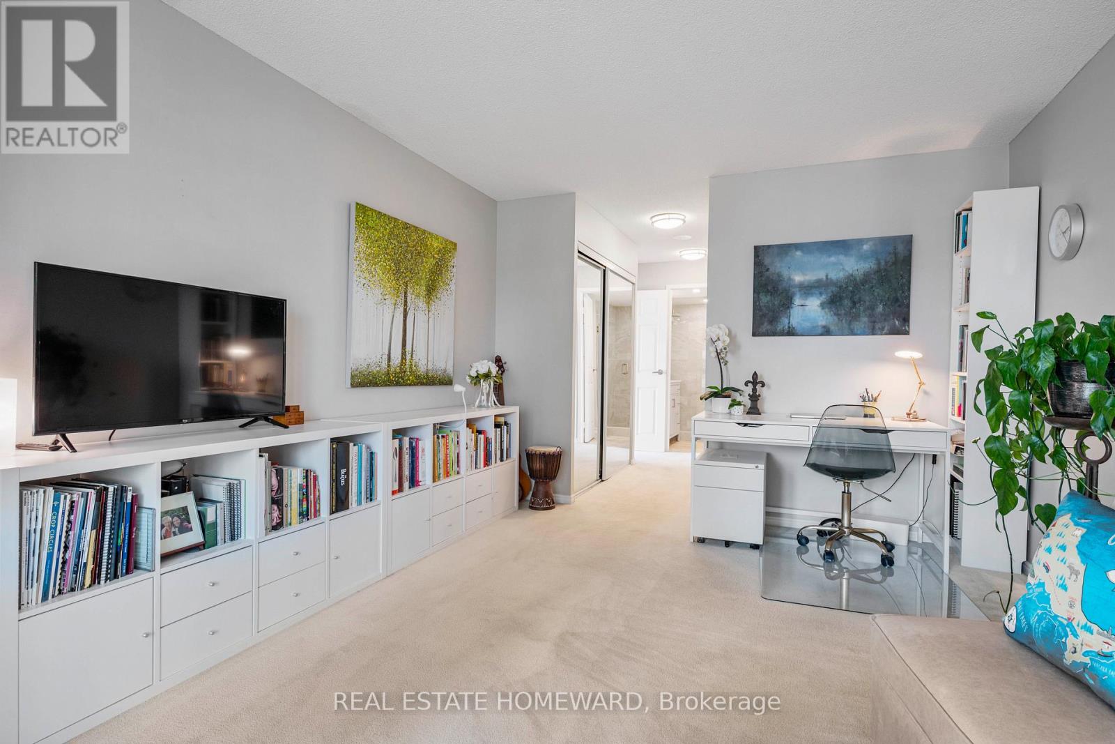 704 - 10 Queens Quay W, Toronto, Ontario  M5J 2R9 - Photo 17 - C12945238