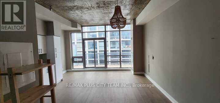 618 - 399 Adelaide Street W, Toronto, Ontario  M5V 1S4 - Photo 2 - C12945270