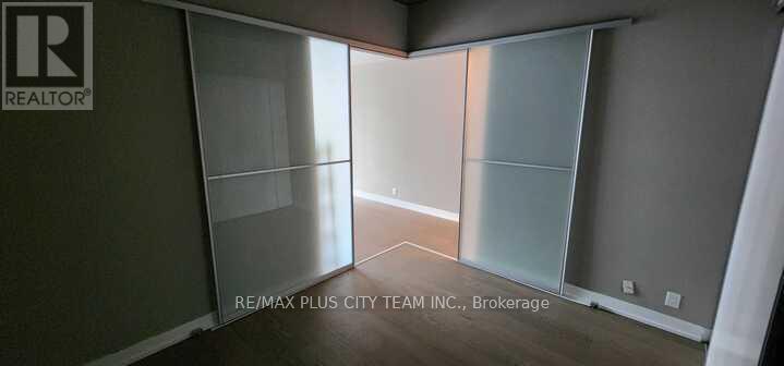 618 - 399 Adelaide Street W, Toronto, Ontario  M5V 1S4 - Photo 6 - C12945270