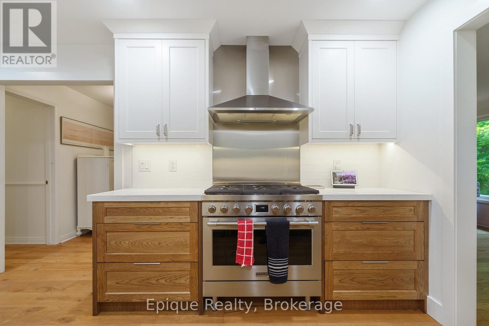 235 Concession 11 Road E, Hamilton, Ontario  L8B 1H7 - Photo 14 - X12821944