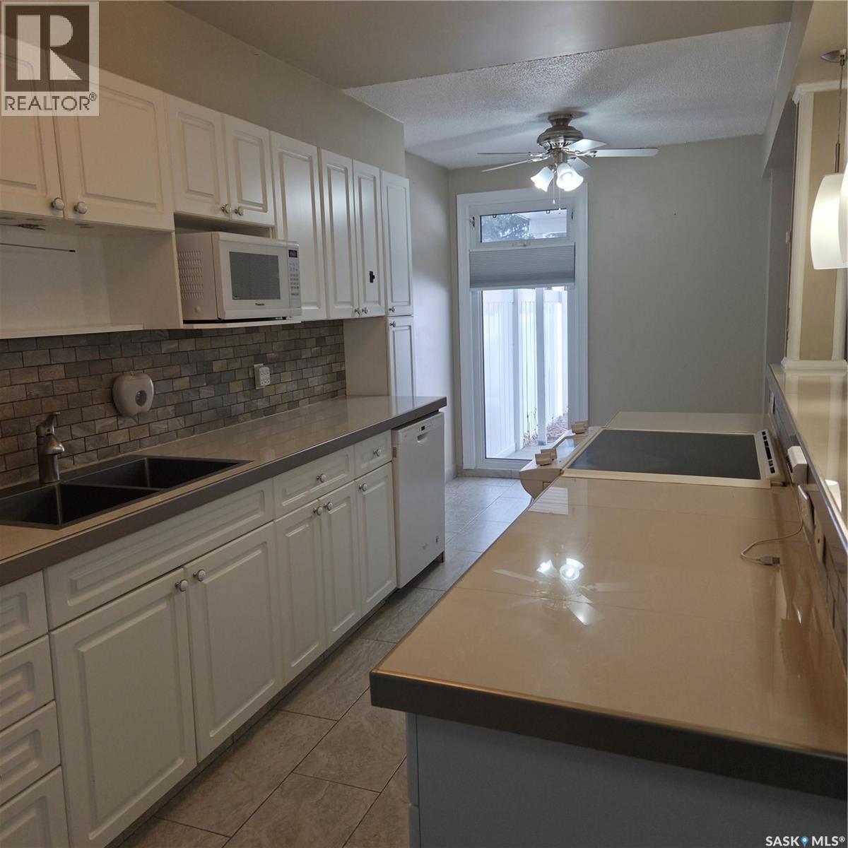 17 1292 Gordon Road, Moose Jaw, Saskatchewan  S6H 3E5 - Photo 4 - SK025992